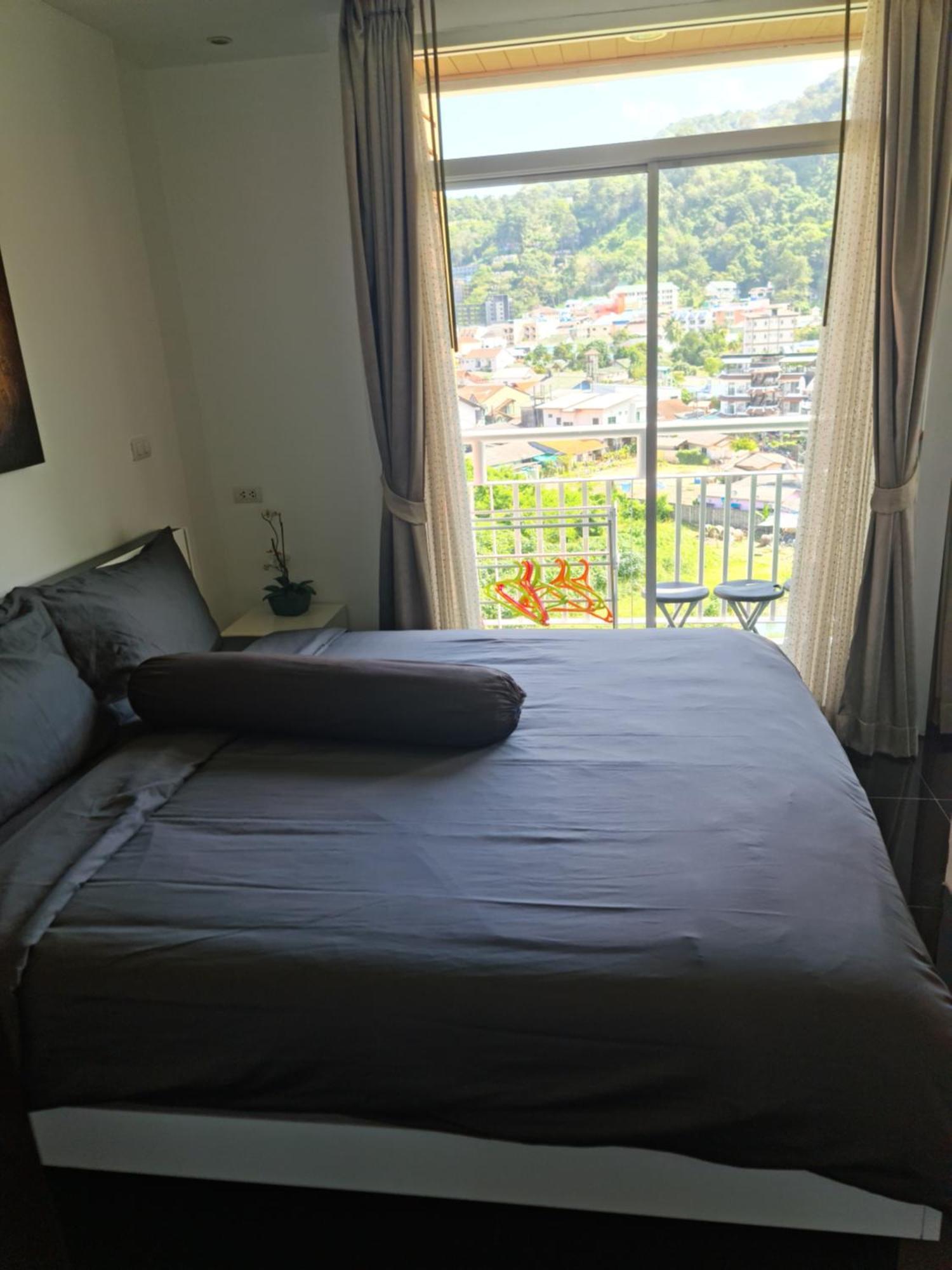 Art Patong Residence Luaran gambar