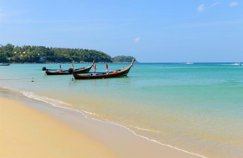 Art Patong Residence Luaran gambar