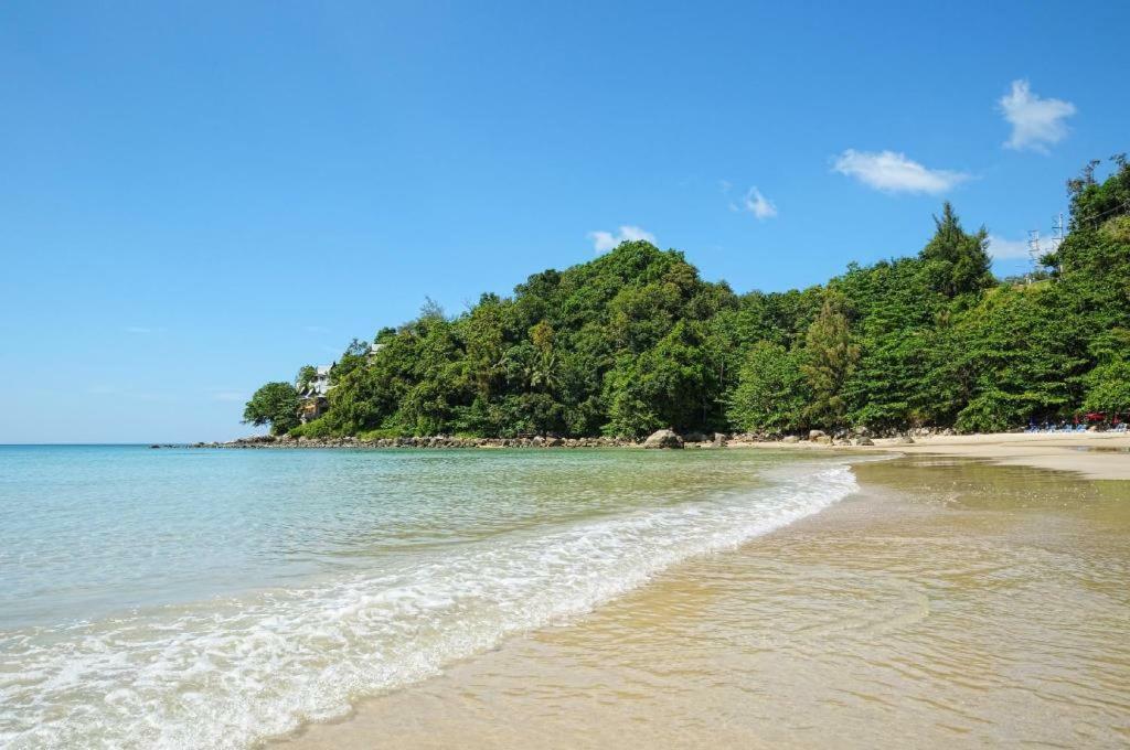 Art Patong Residence Luaran gambar